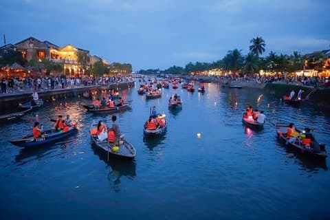 From Da Nang: Private Hoi An Night Tour, Dinner & Lantern Boat
