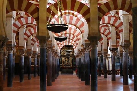 Visita guidata di Cordova con accesso alla Moschea-Cattedrale da Malaga