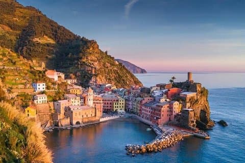 Escursione di un giorno alle Cinque Terre con furgone privato e Guida