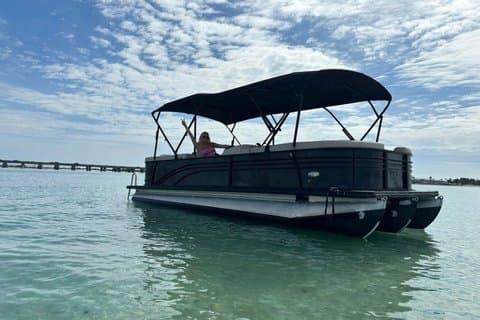 Location Harris Pontoon privée à Crab Island avec capitaine