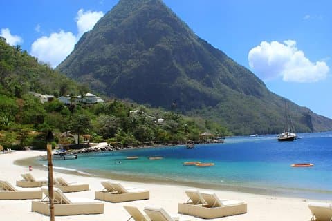 Ultimate St.Lucia Day : Chocolates, Almuerzo & Escapada a la Playa del Azúcar