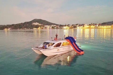 Gyllene timmen Sunset Catamaran Cruise