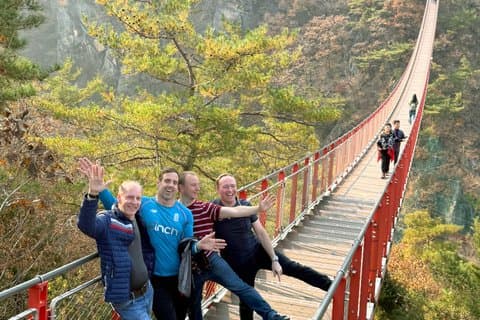 DMZ: Utforsk 3. tunnel og naturvandring på Suspension Bridge