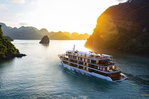 Luxury Cruise Halong Lan Ha Bay 2 dage 1 nat med balkon