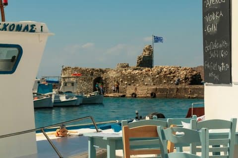 Paros Highlights Tour Paroikia Kolymbithres Lefkes in 4 Hours