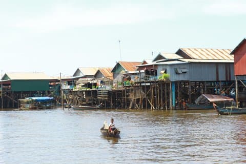 Kampong Phluk Floating Village Tour mit lokalem Markt