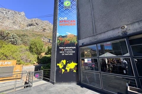 Tour de día completo a Robben Island y Table Mountain con traslados