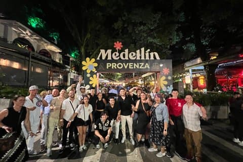 Medellín: Kroegentocht met VIP-toegang tot dakterrassen en nachtclubs