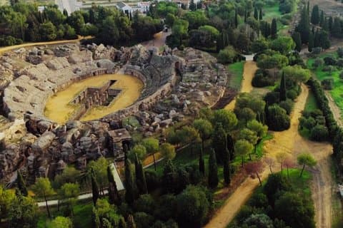 Illustrierte Tour von Italica History Archaeology and Engineering