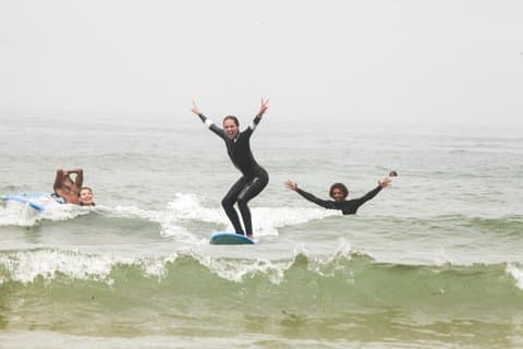 Surflektioner på Anza Beach nära Agadir