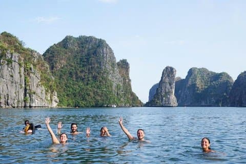 Hotell i nærheten av Halong and Lan Ha Bay Private Canoe Harbor Tour
