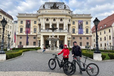 Best of Bratislava Bike & E-Bike Tour with Castle and Old Town