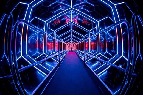 AMAZE by ID&T : Spectacle immersif multi-sensoriel