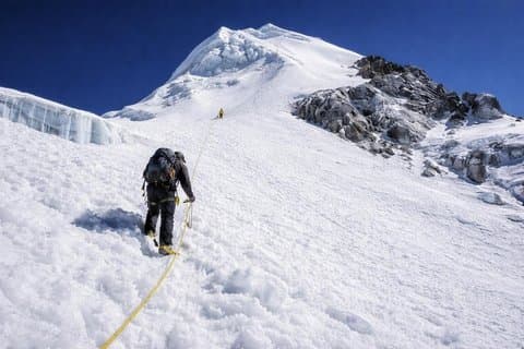 Lobuche East Peak Climbing