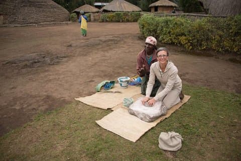 Heldags kulturupplevelse i Kigali marknader och konstcenter