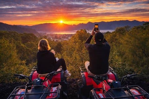 Excursión en quad y cascada por Mount Batur Sunrise