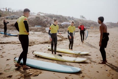 Lezione di surf ad Agadir con Istruttore Locale
