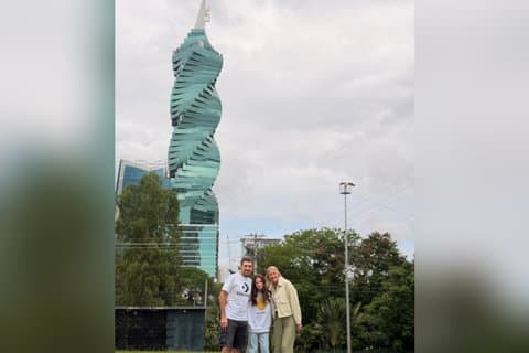 Tour por la ciudad de Escala y Canal de Panamá