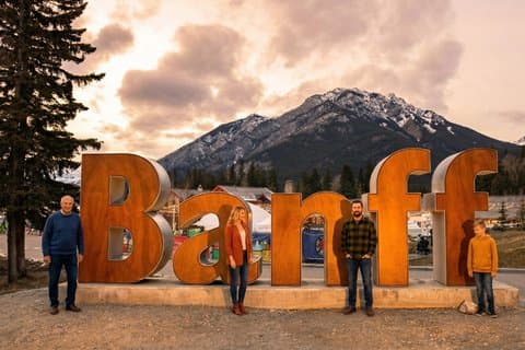 Soulful Banff Tour med guider viser fjellene