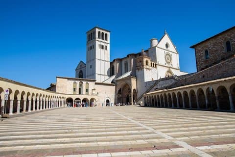 Discover Assisi - UNESCO Treasures, Basilica & Roman Wonders