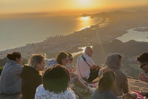 Pedra Bonita para um piquenique ao pôr do sol