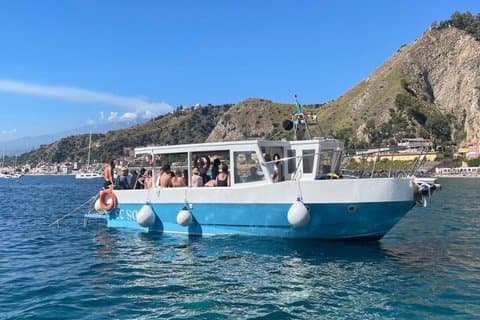 4-Hour Snorkeling Tour with Sicilian Tasting