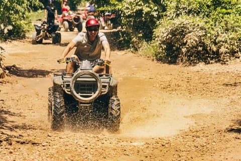 Mezza giornata ATV, zipline e cenote nuotare con pranzo e pickup