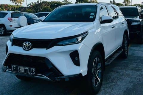 Biludlejning med chauffør fuld dag chauffør Drive 9hrs Cape Town
