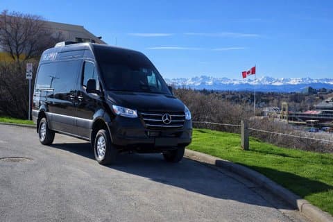 Traslado privado desde el aeropuerto de Calgary a Banff Hasta 8 pasajeros