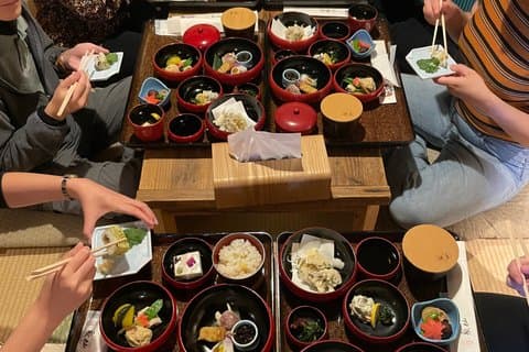 Kioto vegano oculto y viaje de comida local con un local
