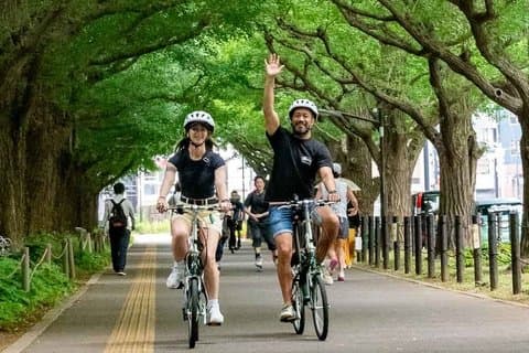 3 - Hour Tokyo Private E-Bike Tour starter fra ditt hotell