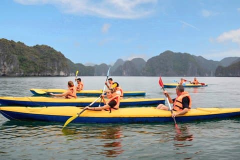 Ha Long & Lan Ha Bay Premium Day Cruise Tour saindo de Hanói