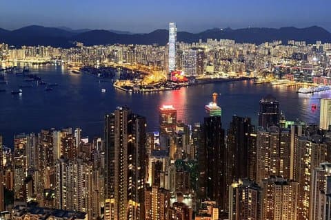 香港ツアー:サンセットピークトラム&ビクトリアハーバーナイトクルーズ