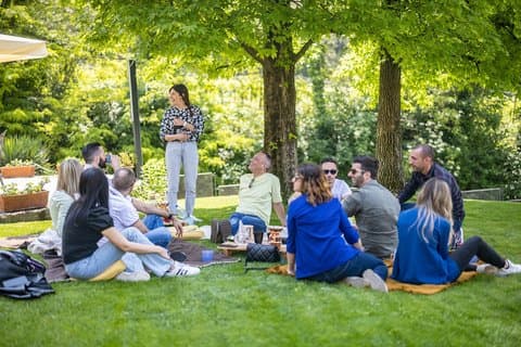 Valpolicella : Tour de Bodegas, Cata de Vinos y Picnic