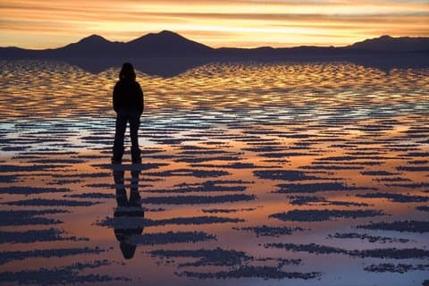 From La Paz: Uyuni Salt Flats 2-Day Tour with Bus Transfers