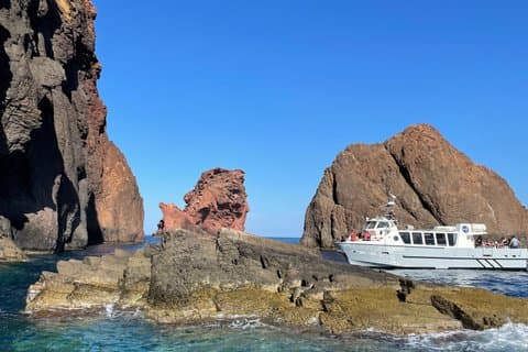 From Sagon/Cargese: Scandola Girolata 1/2h Calanche Piana Swimming