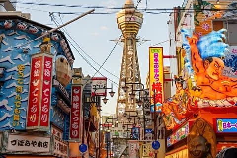 Osaka vandringstur Osaka slott Shinsekai och Namba