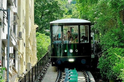 Visite privée de Hong Kong : Central Citywalk, Tram & Diner Croisière