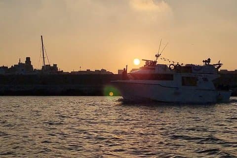 Sunset Boat Tour : Swim, Aperitif, Fisherman Show & Prosecco