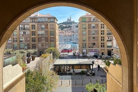 Sapori di Marsiglia: aioli e delizie mediterranee