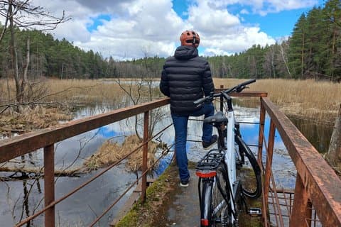 Tour in bicicletta autoguidato da Vilnius al Parco regionale di Verkiai