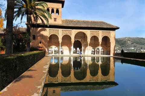Excursion privée d'une journée à l'Alhambra au départ du port de croisière de Malaga