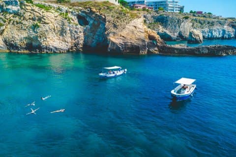 Siracusa, Pillirina, Isla de Ortigia y cuevas marinas