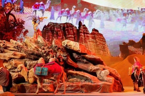 Silk Road Show Legend of Camel Bell beinhaltet Hin- und Rücktransfers