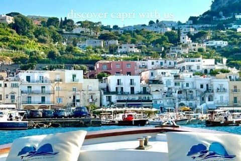Capri pacchetto completo : バルカ・コンディヴィーゾ,バス・エ・セッジョビアでのツアー