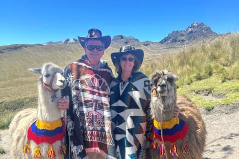 Utforsk Quito: Taubane, Midt i verden og dens historiske sentrum