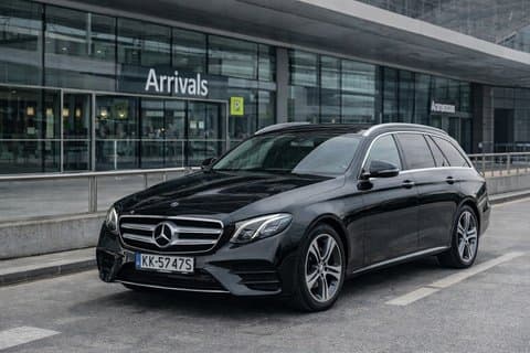 Cracovia Aeropuerto Traslado privado desde o hacia la ciudad