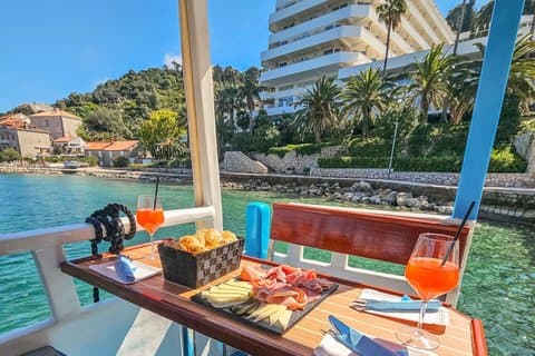 Dubrovnik und Cavtat Blue Cave Island Tour mit Getränken und Brunch