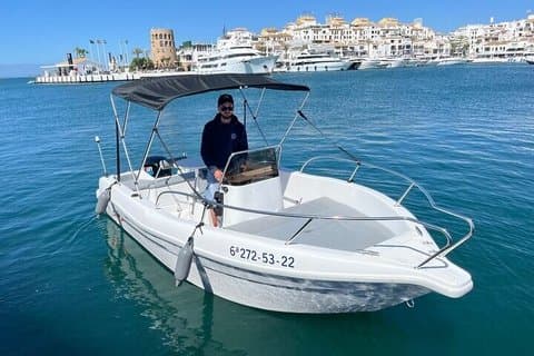 Båtutleie i Marbella med delfinsafari