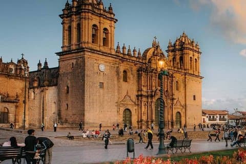 2 - Dag groepsreis : Stadstour Cusco & Heilige Vallei van de Inca's